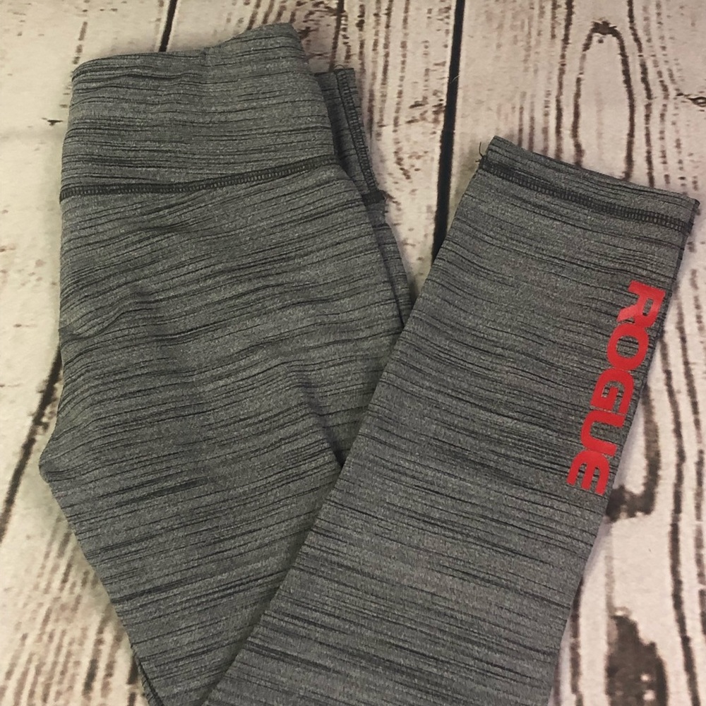 Rogue Medium 3/4 workout leggings